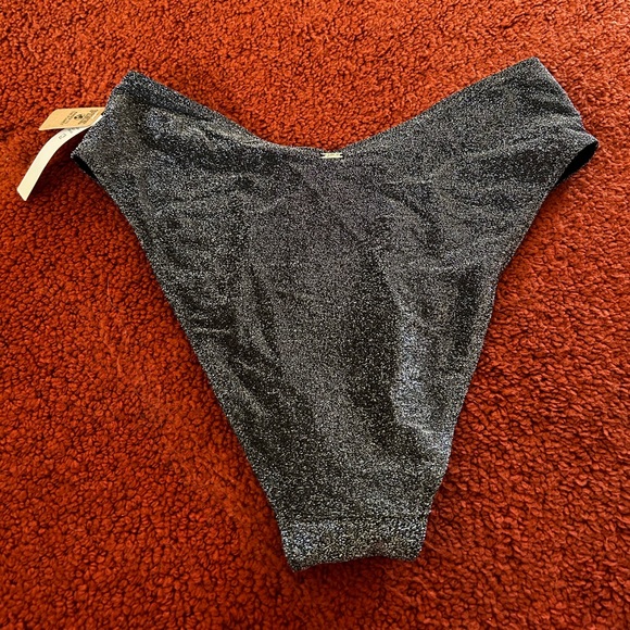 Victoria Secret high wasted swim bottoms - Picture 2 of 3